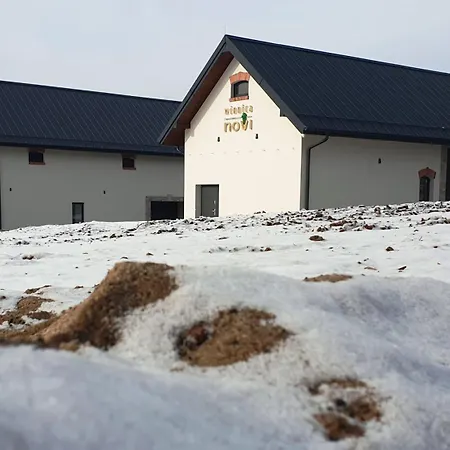 Winnica Novi - Country house