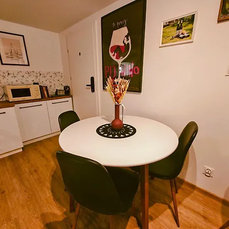 Winnica Novi - Country house Cianowice Duze